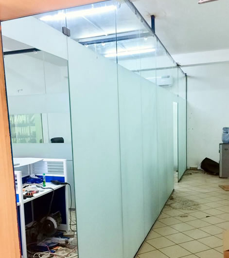 10mm Tempered Glass Office Partition